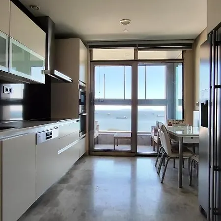Daire Luxury Seaside B54 *